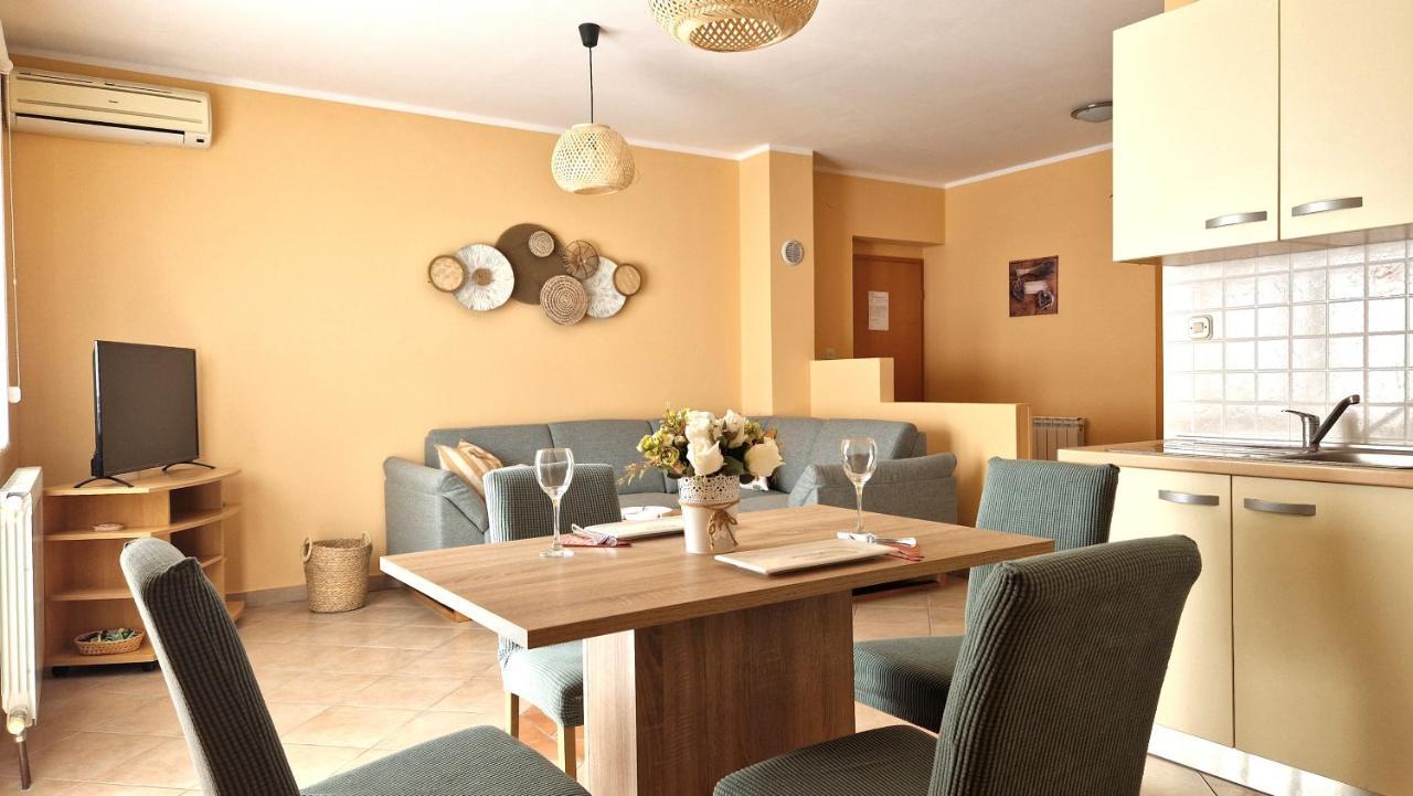 Apartments Ana & Ivan Krk Town Εξωτερικό φωτογραφία