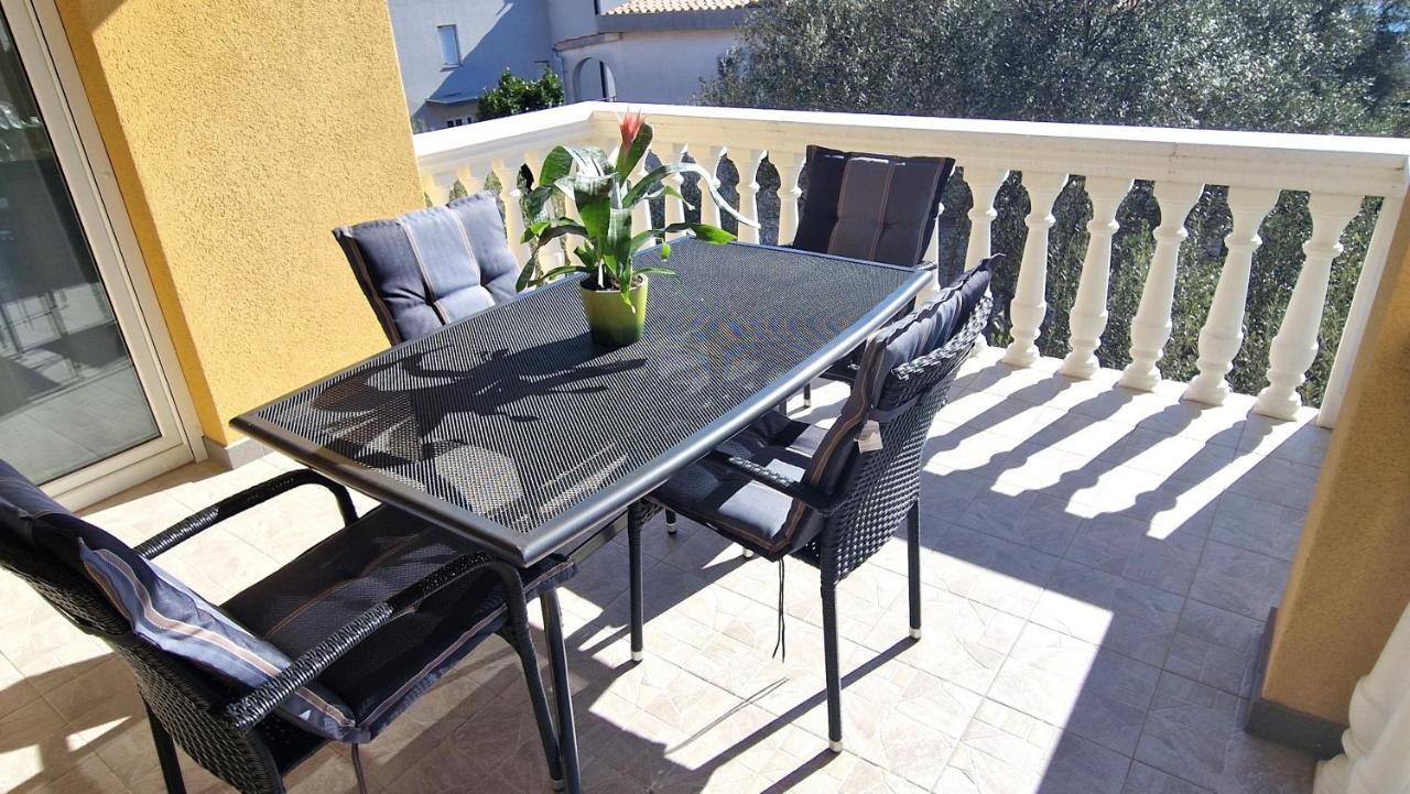 Apartments Ana & Ivan Krk Town Εξωτερικό φωτογραφία